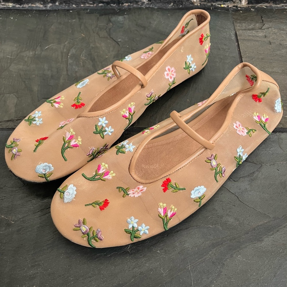Jeffrey Campbell Floral Ballet Flats Tan Mesh Size 8.5